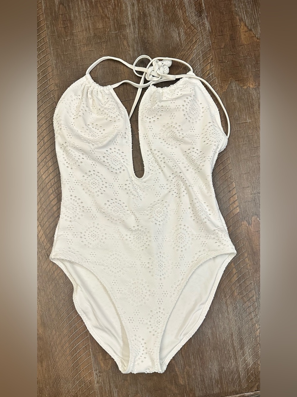 Aerie white one piece swimsuit with small perforations, size M #swimwear #beachw